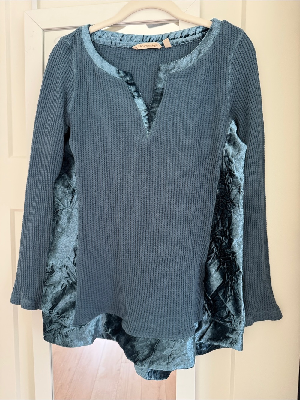 Soft Surroundings Waffle Weave and Crushed Velvet Top Size M